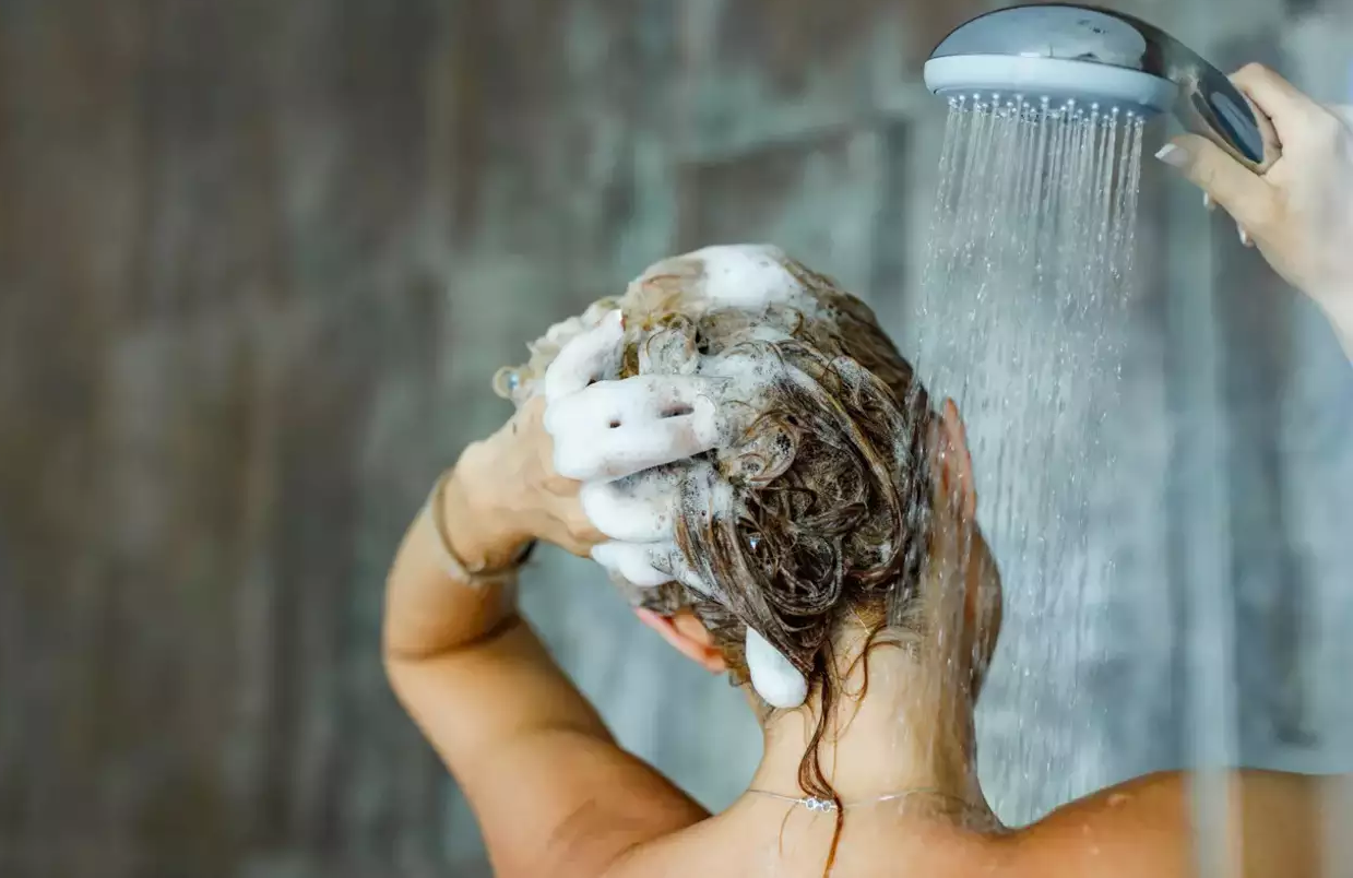 The Hidden Dangers of Skipping Hair Wash Days