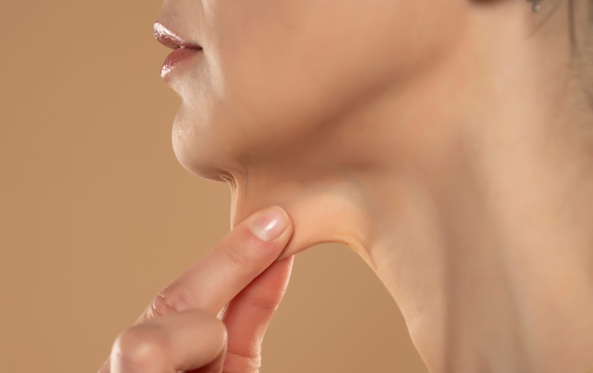 7 Exercises To Get Rid Of A Turkey Neck